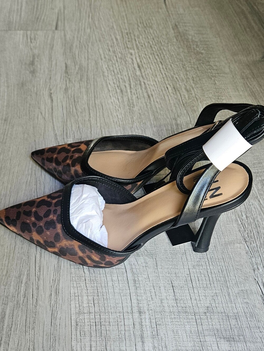 Madden NYC Women's Leopard Print Ankle Wrap Pumps Pointed Toe Heel Size 7 NWT